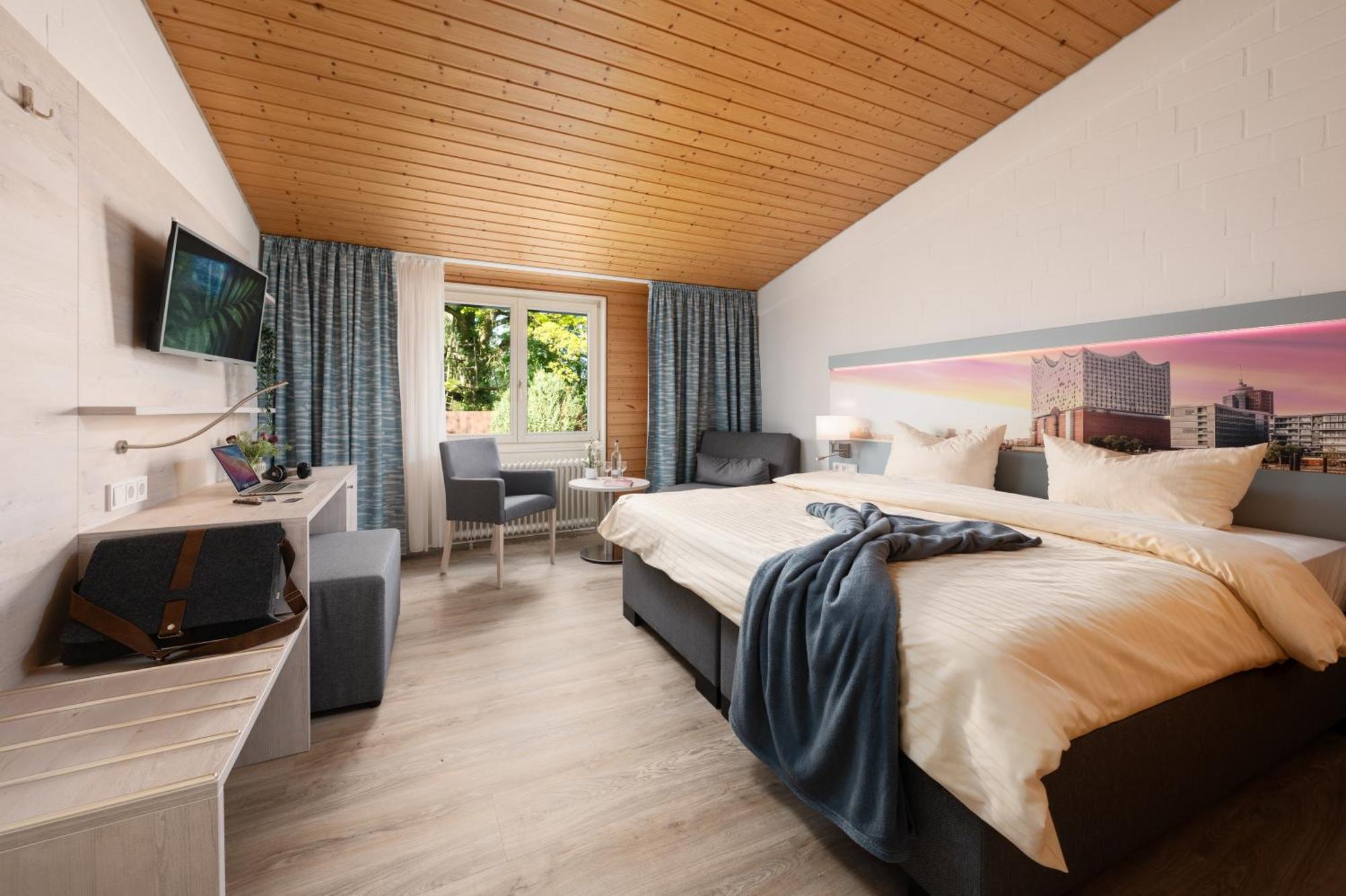 Zur Rennbahn Guest house 2*